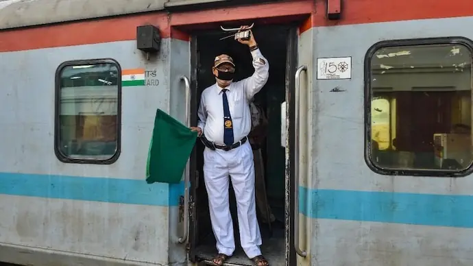 Diwali Bonus: Railway employees get good news, the government has announced Diwali bonus.