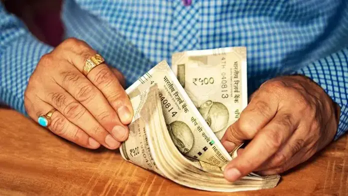 Income Tax Rules : If you withdraw this much cash in a day, you will never receive a notice. Know the Income Tax rules.