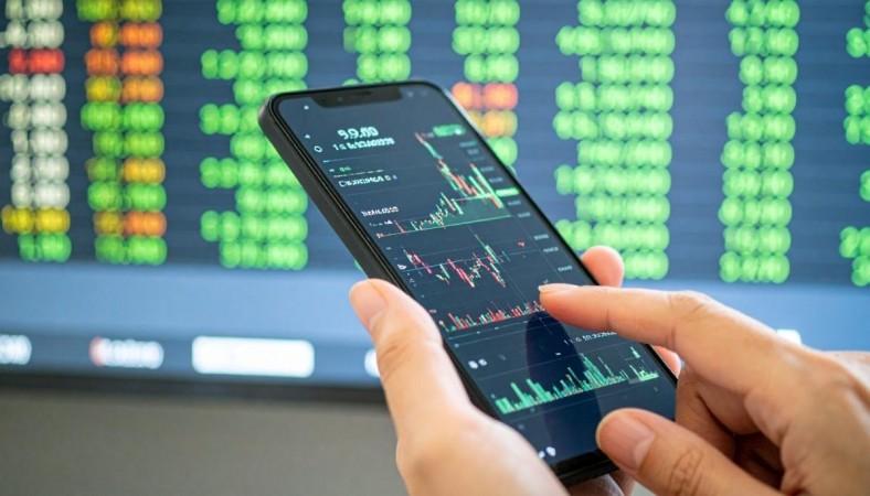 Sensex rises 136 points, Nifty ends above 25,100 as banking stocks lift markets