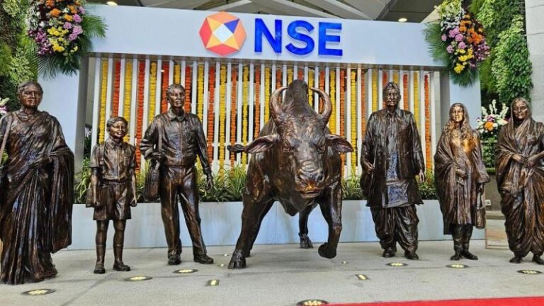 NSE, BSE fine MTNL Rs 5.42 lakh for not meeting independent director norms