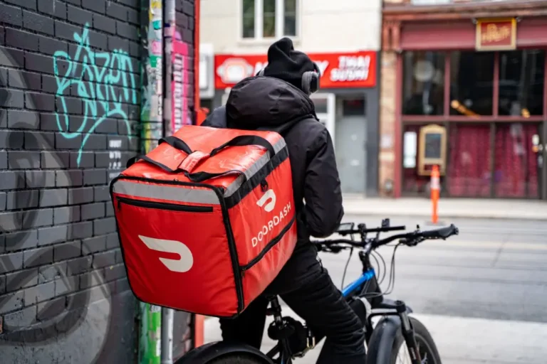 DoorDash Enables Grocery Shopping Through ChatGPT