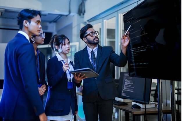 Crisis Response Management in a Digital Era